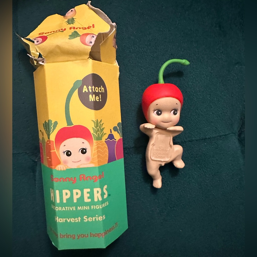 Sonny Angel Cherry Hipper